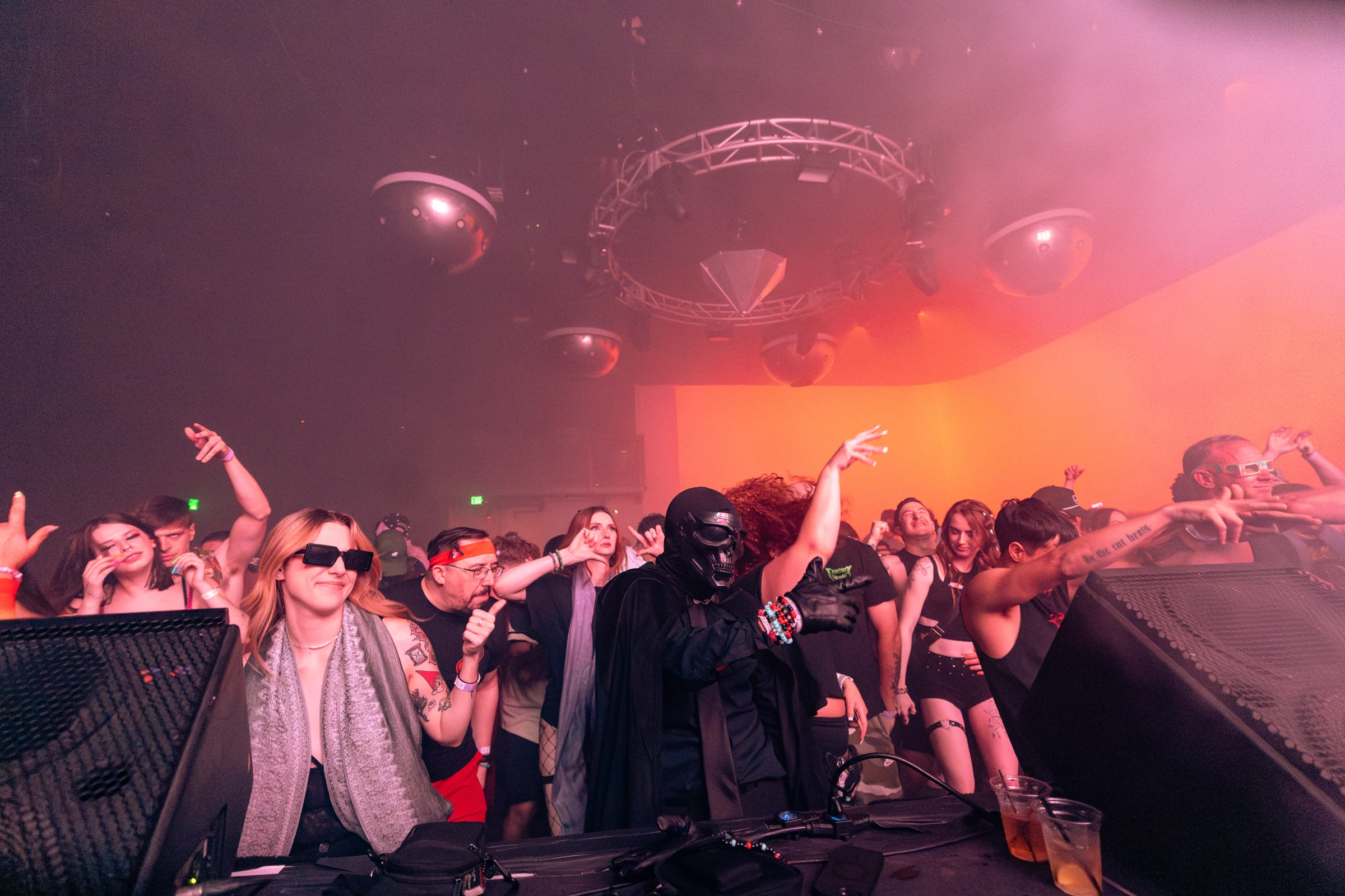 RZRKT — 20260607_McCormick_BigBang-RZRKT-Crowd12