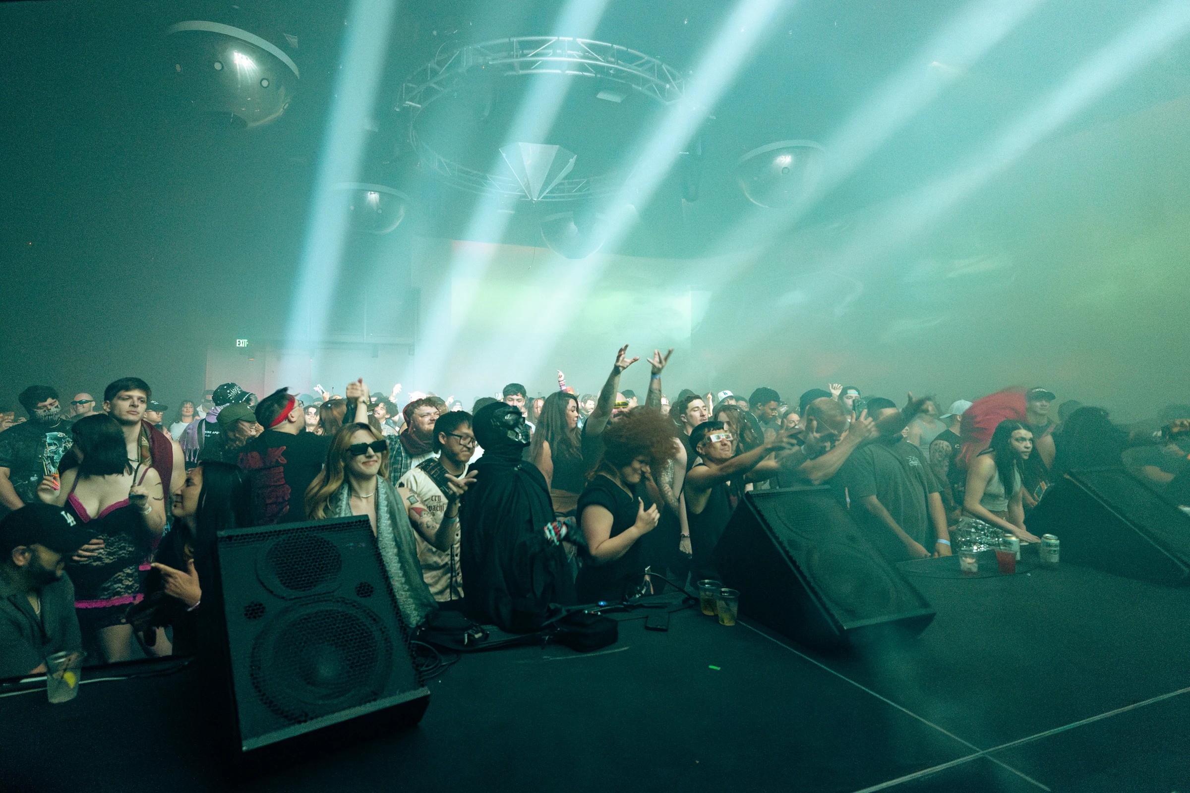 RZRKT — 20260607_McCormick_BigBang-RZRKT-Crowd15